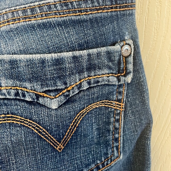 Levi 529  curvy straight  jeans 8M - Picture 5 of 14